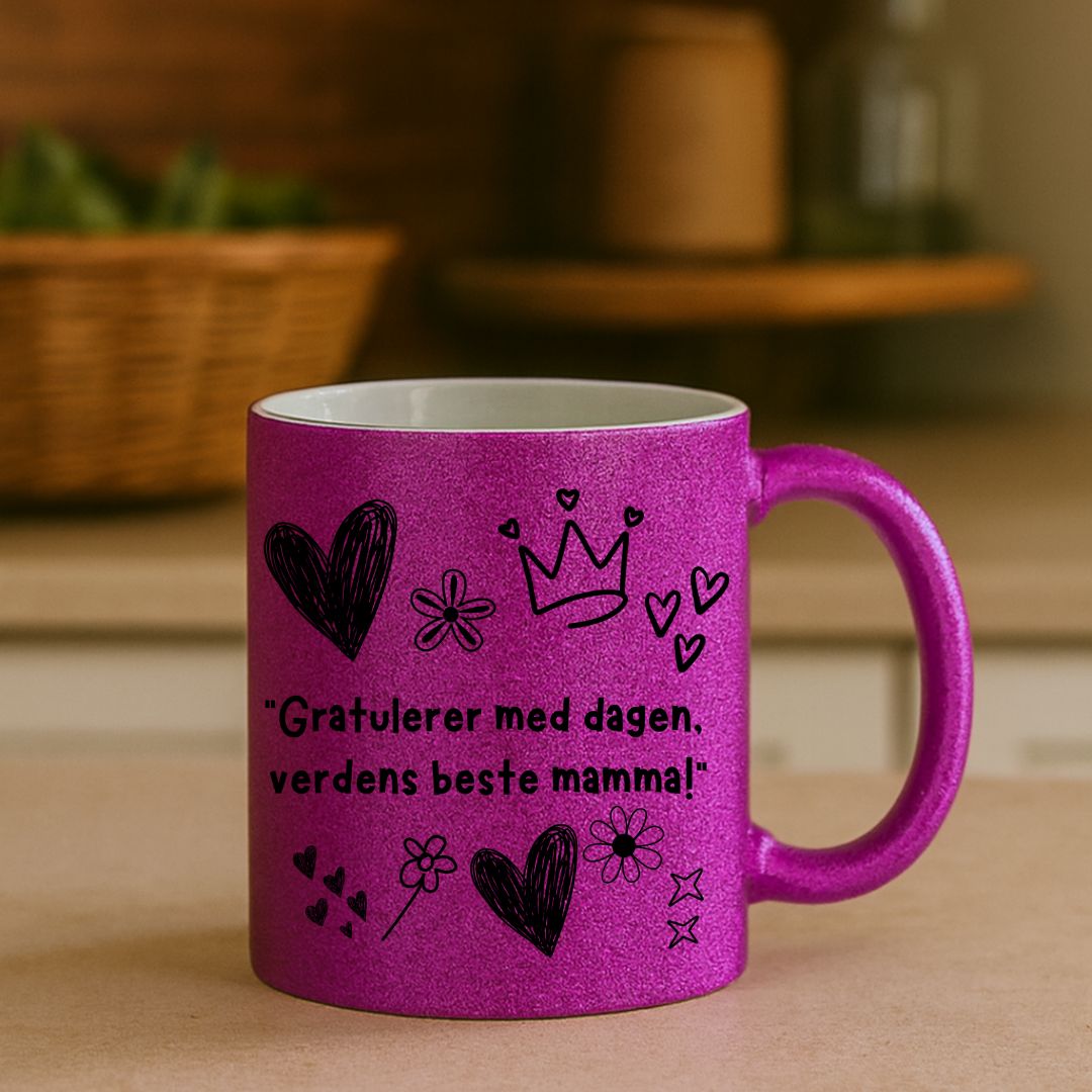Bursdags krus til mamma – Gratulerer med dagen, verdens beste mamma! – rosa glitter og personlig tekst - masdam.cheer