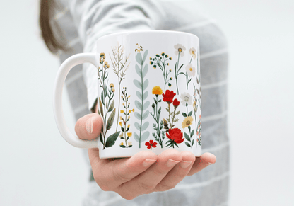 Blomstereng Kopp – Hvit Kopp med Livlig og Fargerikt Blomstermotiv - masdam.cheer