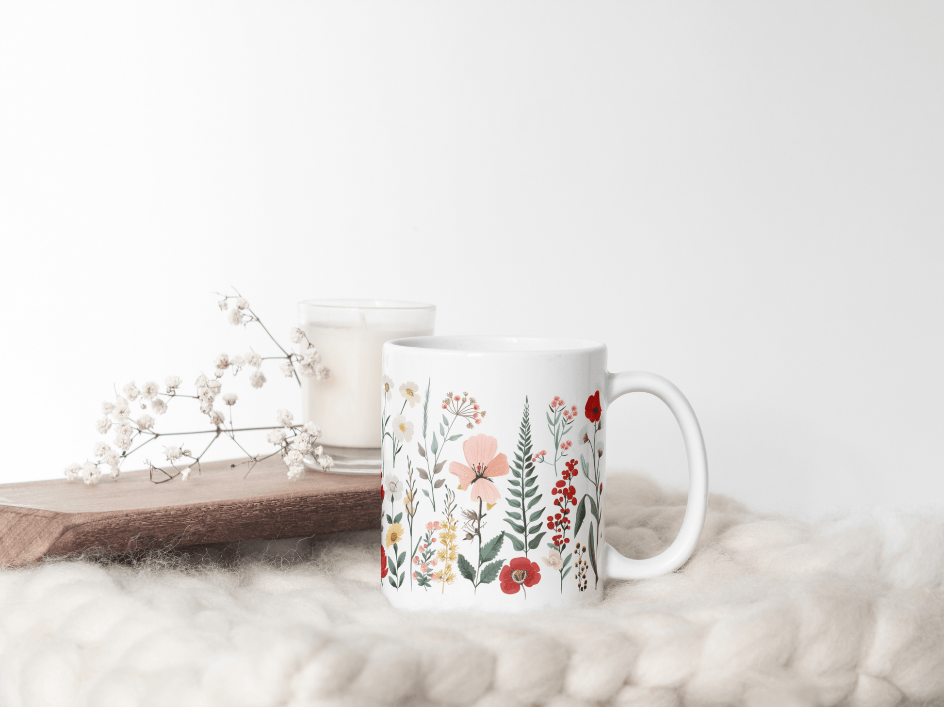 Blomstereng Kopp – Hvit Kopp med Livlig og Fargerikt Blomstermotiv - masdam.cheer