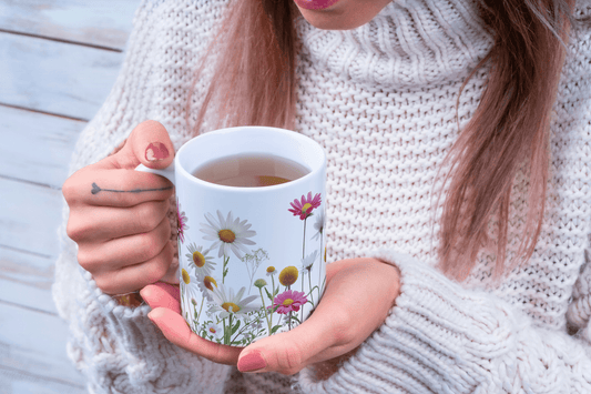 Blomstereng Kopp – Sommerlig og Fargerik Hvit Kaffekopp - masdam.cheer