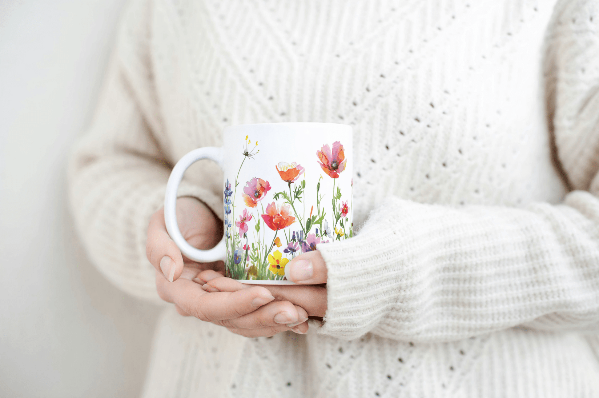 Hvit Kopp med Villblomstmagien – Fargerikt og Sommerlig Design - masdam.cheer
