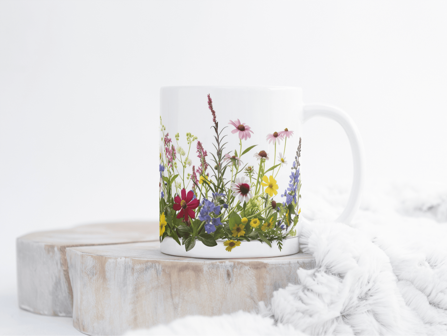 Solskinn i en Kopp – Hvit Kopp med Fargerike Blomster - masdam.cheer